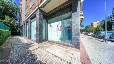 Calle Olímpica Conchita Puig, Alcorcón, Madrid to rent Building Photo- Image 2 of 27