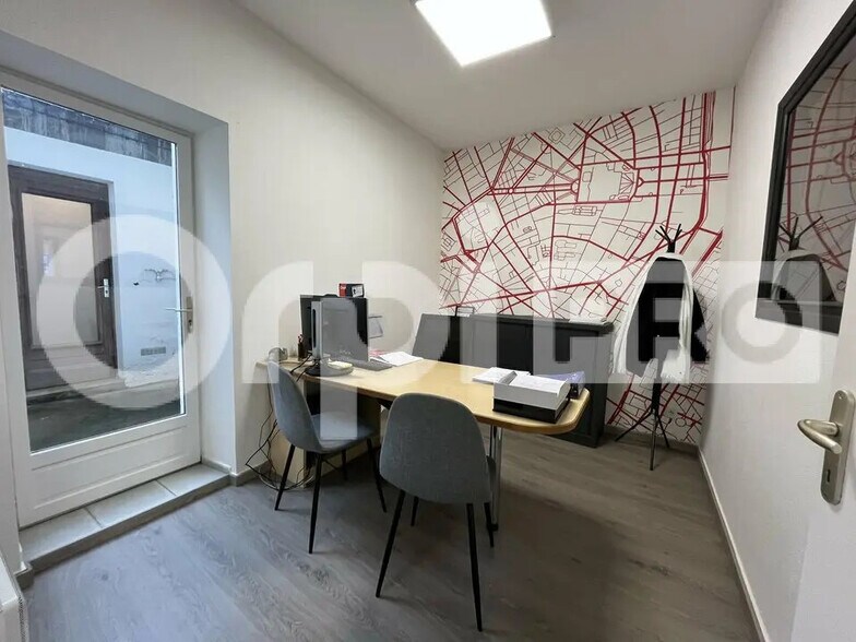 Office in Montmarault for sale - Interior Photo - Image 2 of 5