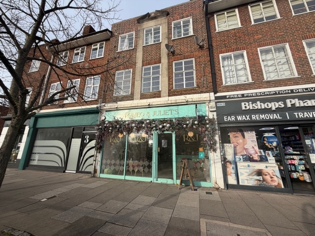 1-23 Lyttleton Rd, London to rent - Building Photo - Image 2 of 4