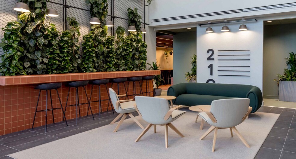 Wellington Rd, Aberdeen to rent - Lobby - Image 3 of 5