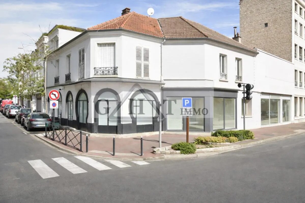 Retail in Saint-Maur-des-Fossés to rent Building Photo- Image 1 of 12