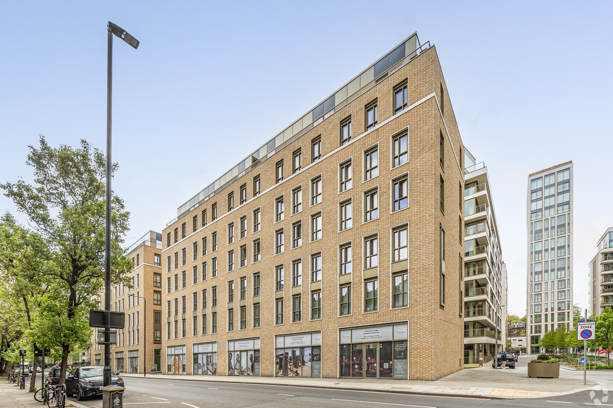 Royal Warwick Sq, London to rent Building Photo- Image 1 of 3
