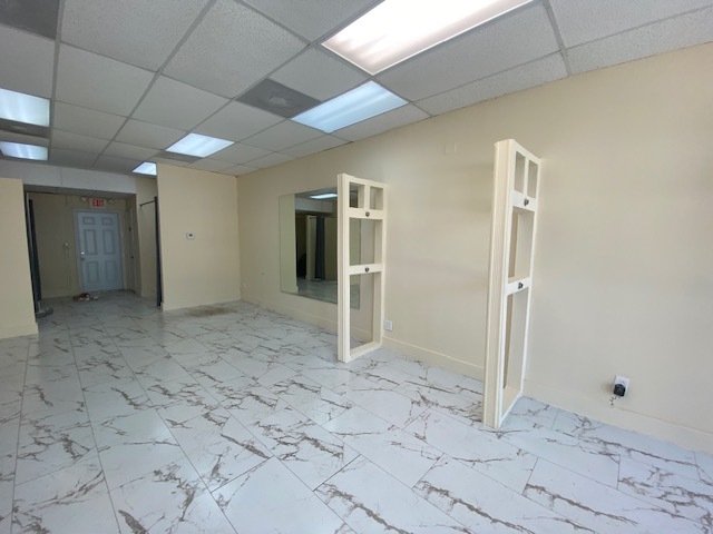 16978-16990 NE 19th Ave, North Miami Beach, FL for rent - Building Photo - Image 3 of 12