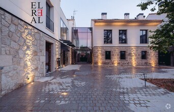 Retail in Torrelodones, MAD for rent Interior Photo- Image 1 of 5