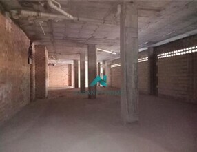 Retail in Camas, Sevilla to rent Interior Photo- Image 1 of 3