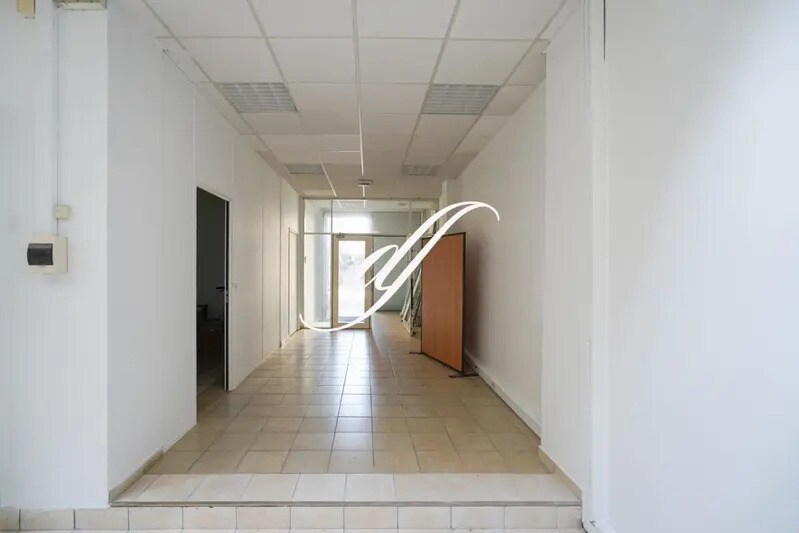 Retail in Paris for sale - Building Photo - Image 3 of 15