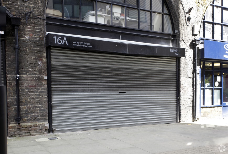 Bridgewater Way, Windsor to rent - Building Photo - Image 3 of 4