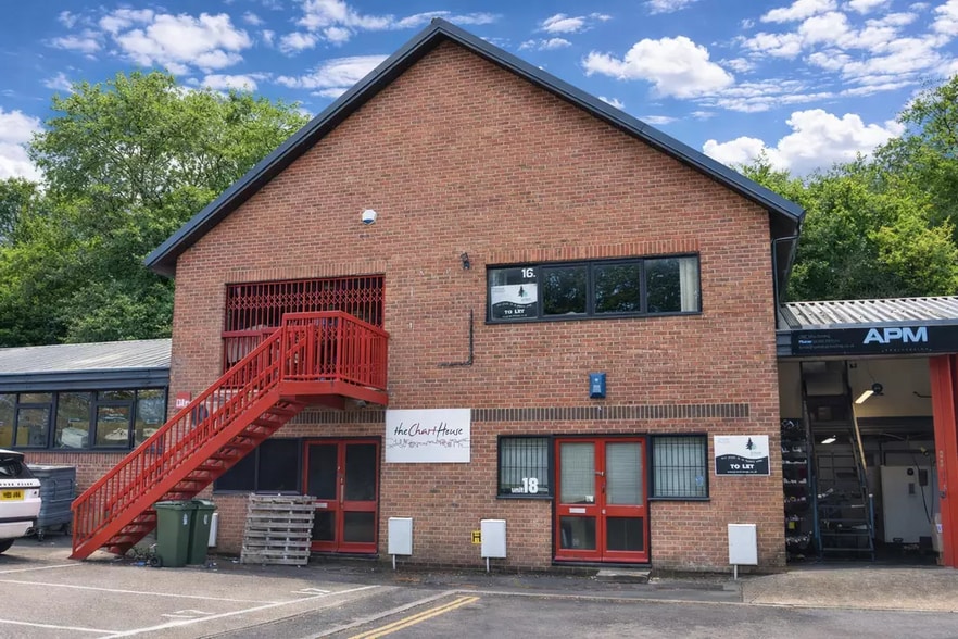 Enterprise Rd, Waterlooville to rent - Building Photo - Image 2 of 9