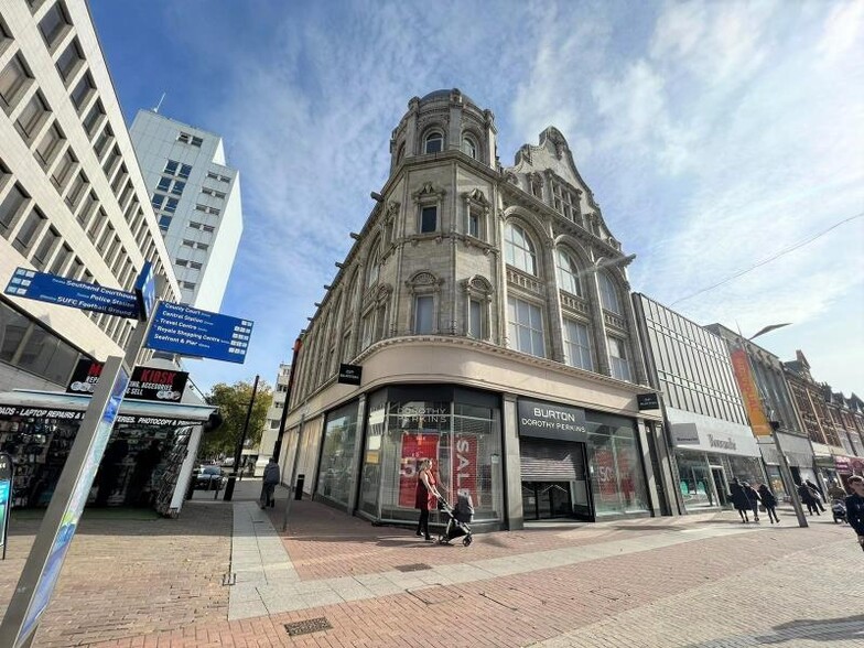 130 High St, Southend On Sea for rent - Building Photo - Image 1 of 1