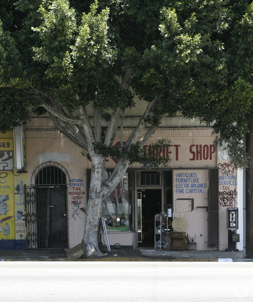 3727 Whittier Blvd, Los Angeles, CA for rent - Primary Photo - Image 3 of 4