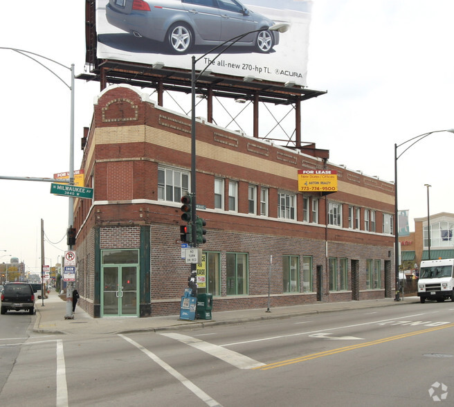 3200-3220 N Milwaukee Ave, Chicago, IL for rent - Building Photo - Image 1 of 15