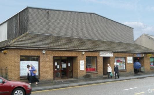 18 Wind St, Ammanford for sale - Primary Photo - Image 1 of 1