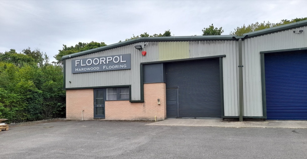 Newton Park, Andover for sale - Primary Photo - Image 1 of 1