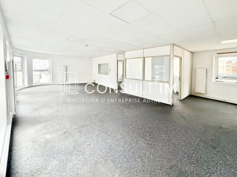 Office in Boulogne-Billancourt to rent - Interior Photo - Image 1 of 7