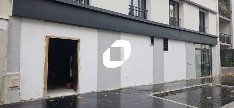 Location Commerce 195 m² - Photo 1