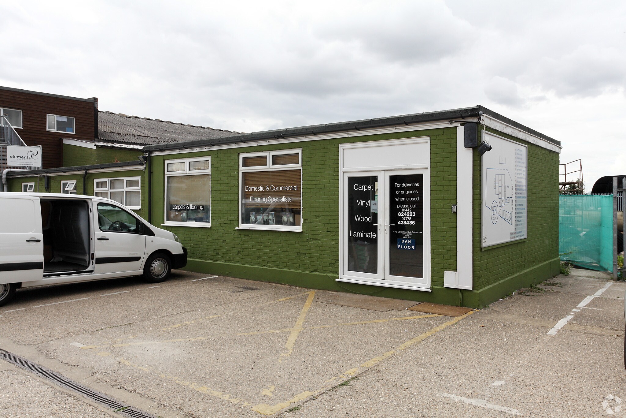 College Rd N, Aylesbury for sale Primary Photo- Image 1 of 1