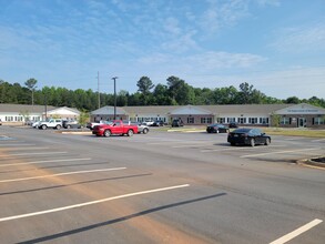 1047 Summit Grove Dr, Watkinsville, GA for rent Building Photo- Image 1 of 15