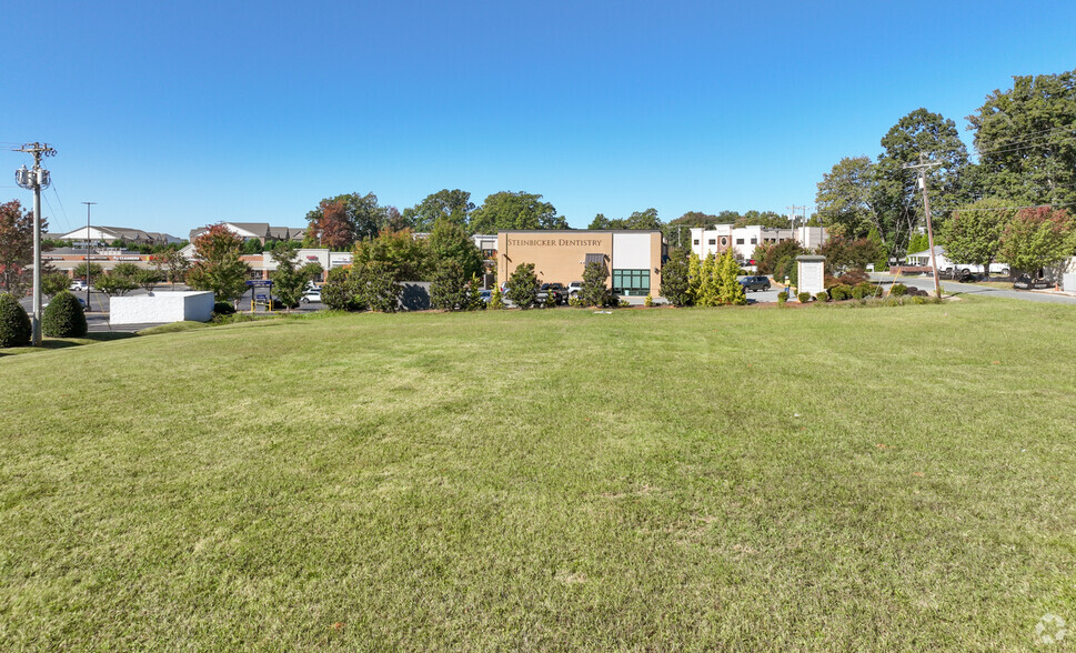 00 Mebane Oaks Rd, Mebane, NC for sale - Primary Photo - Image 1 of 1