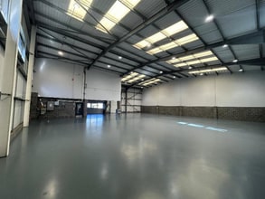 Stirling Way, Cambridge to rent Interior Photo- Image 2 of 5