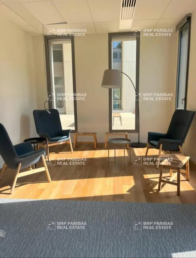 Villeurbanne, RHO 69100 - Unit A - - Interior Photo - Image 2 of 18