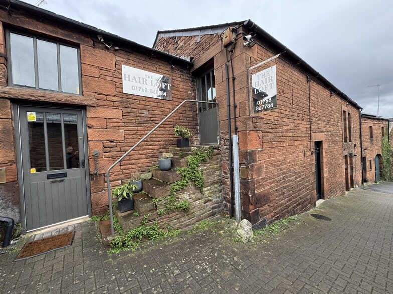 2 West Ln, Penrith for sale - Building Photo - Image 3 of 6