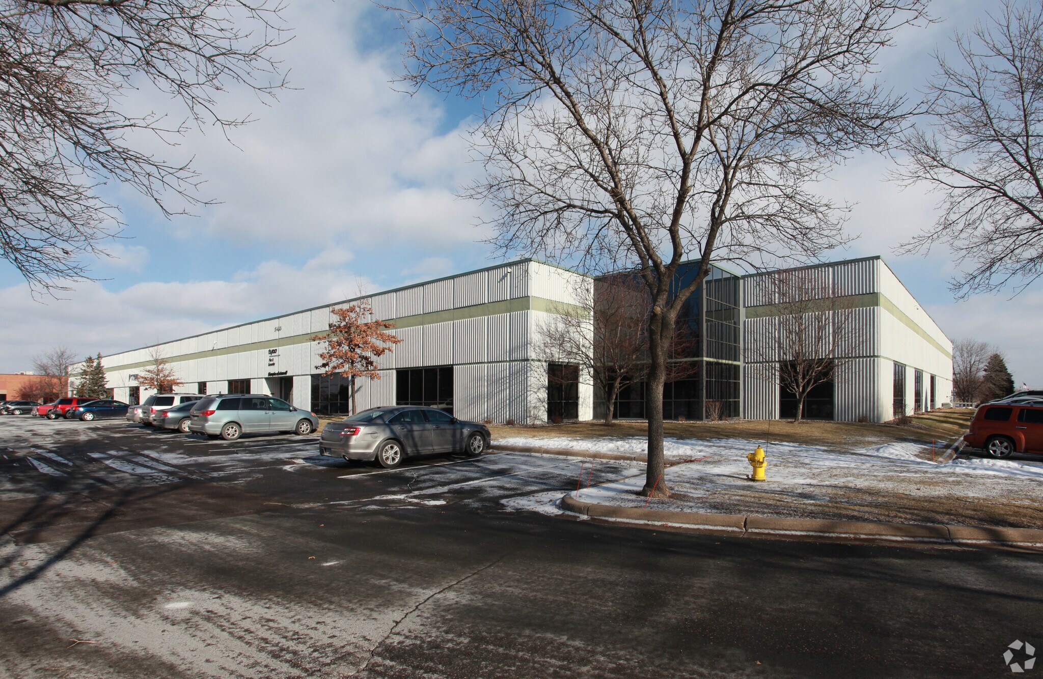 5400 Nathan Ln, Plymouth, MN to rent Building Photo- Image 1 of 3