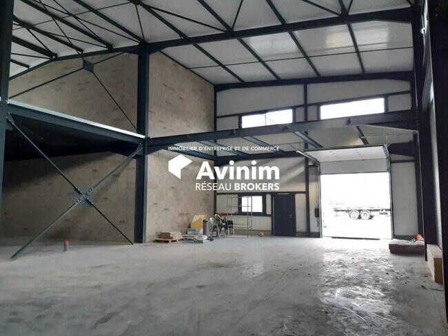 Location Local d'activités 508 m²