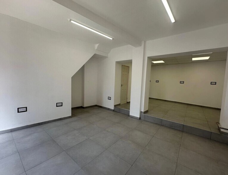 162 Alcester St, Birmingham to rent - Interior Photo - Image 3 of 4