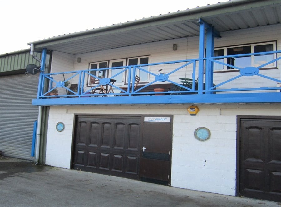 1 Swan Island, Twickenham to rent Building Photo- Image 1 of 1