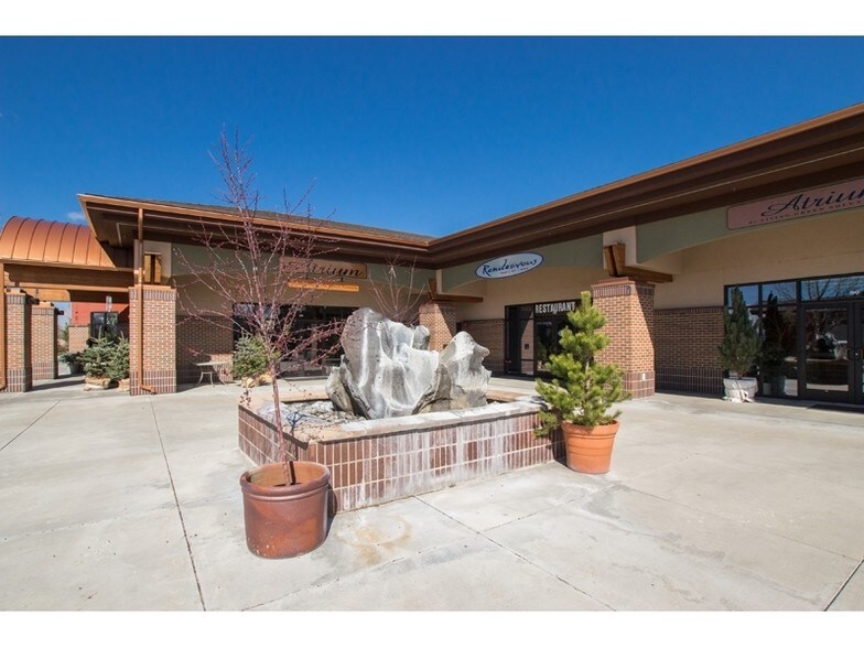 1117 E Winding Creek Dr, Eagle 83616 UK