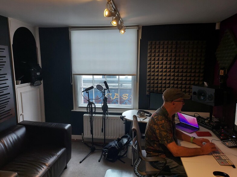 9 Castle St, Tunbridge Wells for sale - Building Photo - Image 3 of 11