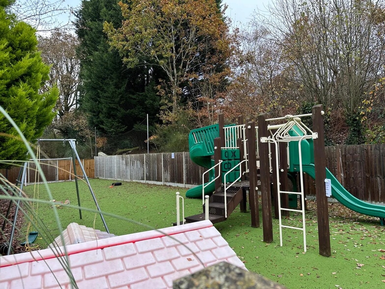 Vigo Ln, Yateley for sale - Other - Image 3 of 5