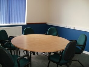 Stoke Rd, Stoke On Trent to rent Interior Photo- Image 2 of 5