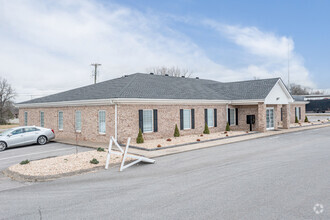 2543 Madison St, Clarksville, TN for rent Building Photo- Image 1 of 6