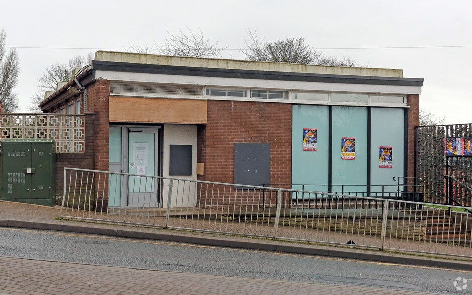 49 Halesowen Rd, Dudley for sale - Building Photo - Image 3 of 18