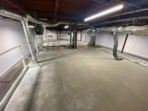 177-235 Cumberland St, Memphis, TN to rent Interior Photo- Image 2 of 11