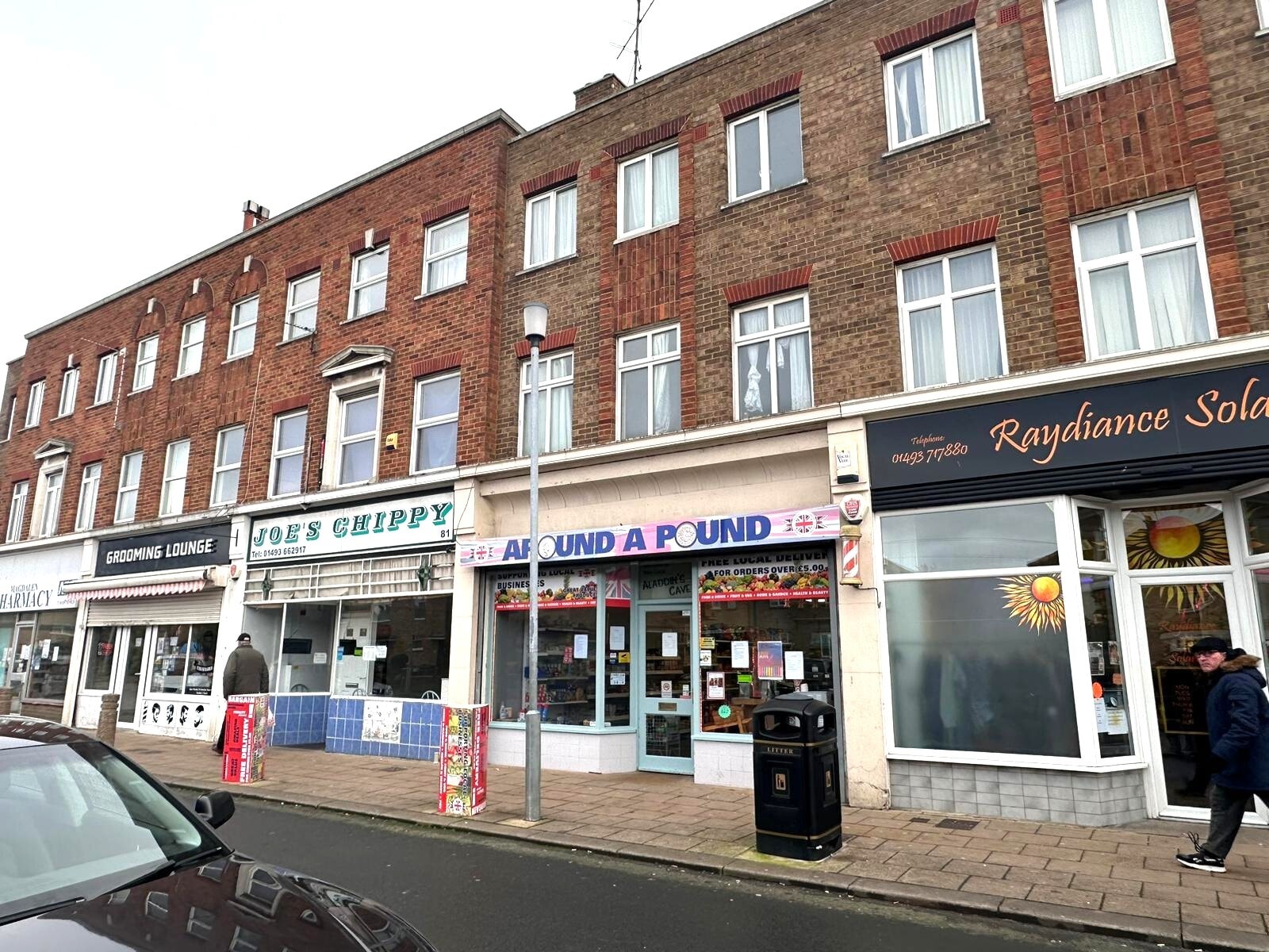 83 Magdalen Way Way, Great Yarmouth for sale Primary Photo- Image 1 of 7