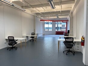 3131 Western Ave, Seattle, WA to rent Building Photo- Image 2 of 4