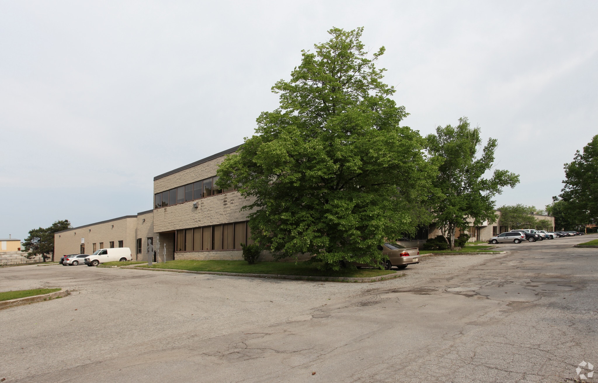 32-54 Ashwarren Rd, Toronto, ON to rent Building Photo- Image 1 of 5