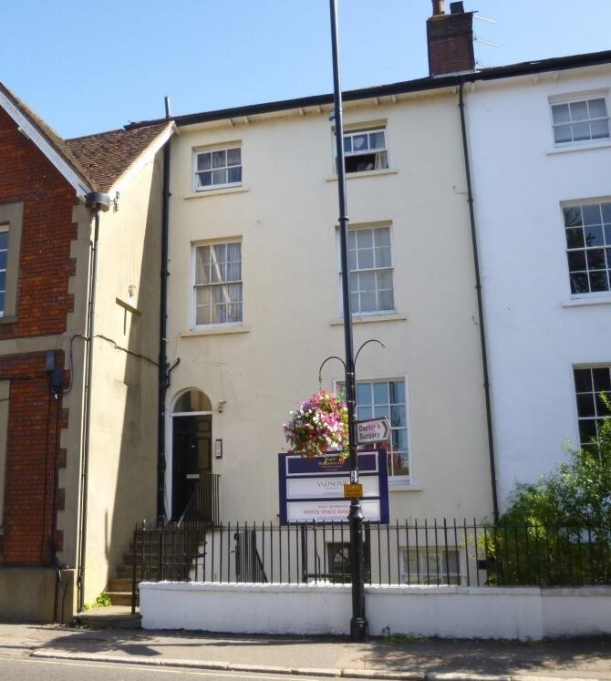 85 South St, Dorking for sale Primary Photo- Image 1 of 1