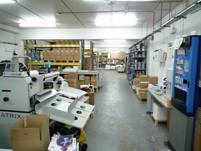 43 Woolmer Way, Bordon to rent Interior Photo- Image 1 of 2