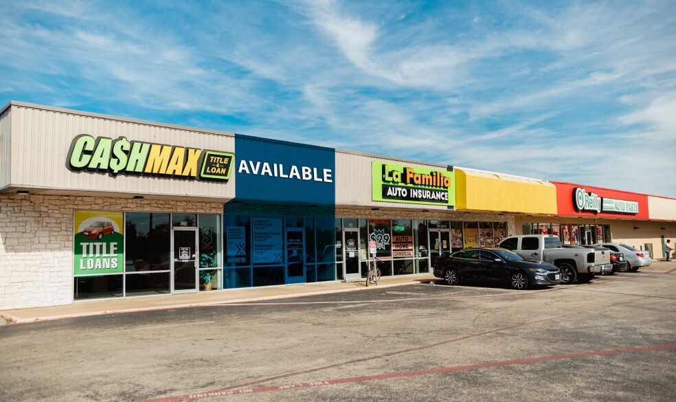 625-629 W Pioneer Pky, Arlington, TX for rent - Building Photo - Image 1 of 1