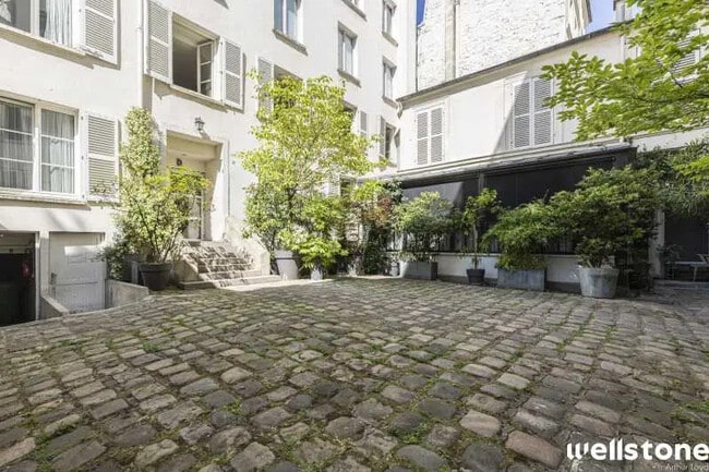 Location Bureaux 97 m²