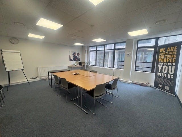 5-7 Wells Ter, London to rent - Building Photo - Image 3 of 10