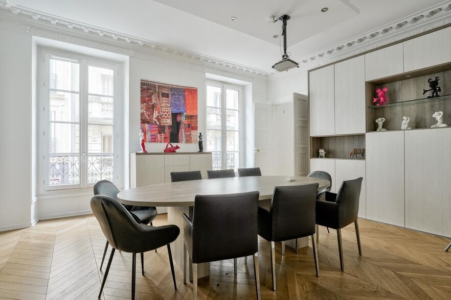 Office in Paris for sale - Building Photo - Image 2 of 8