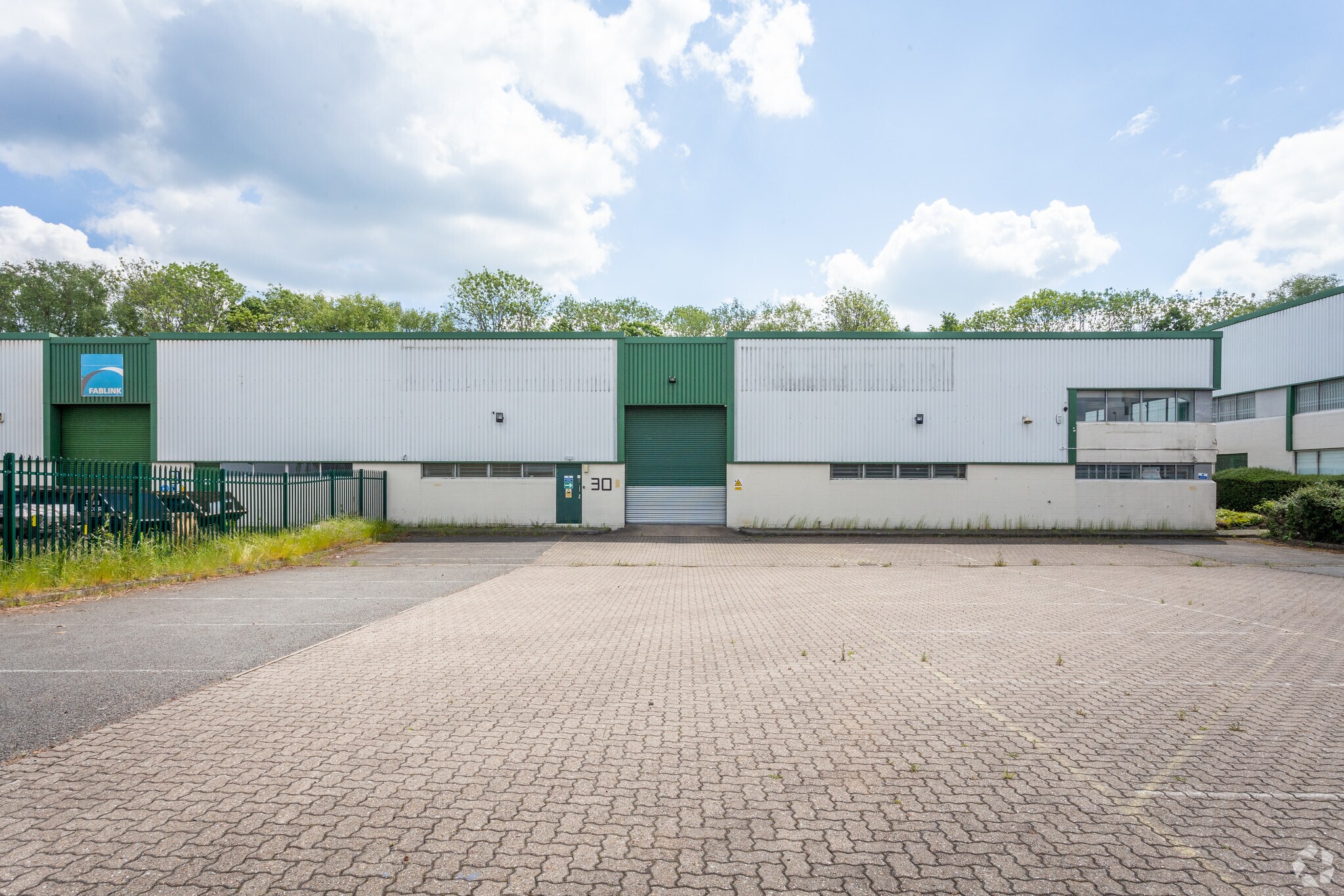 29-30 Lyveden Rd, Northampton for sale Primary Photo- Image 1 of 1