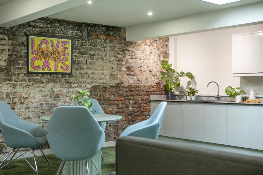 62 Bridge St, Manchester to rent - Interior Photo - Image 3 of 9