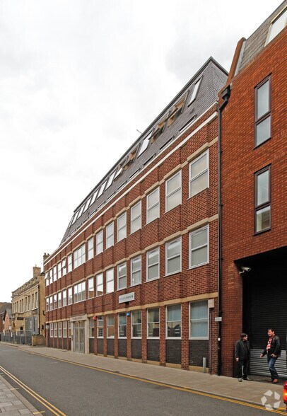 19 Priestgate, Peterborough to rent - Building Photo - Image 3 of 4