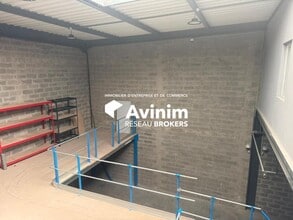 Industrial in SAINT-OUEN-L'AUMONE for sale Interior Photo- Image 2 of 5