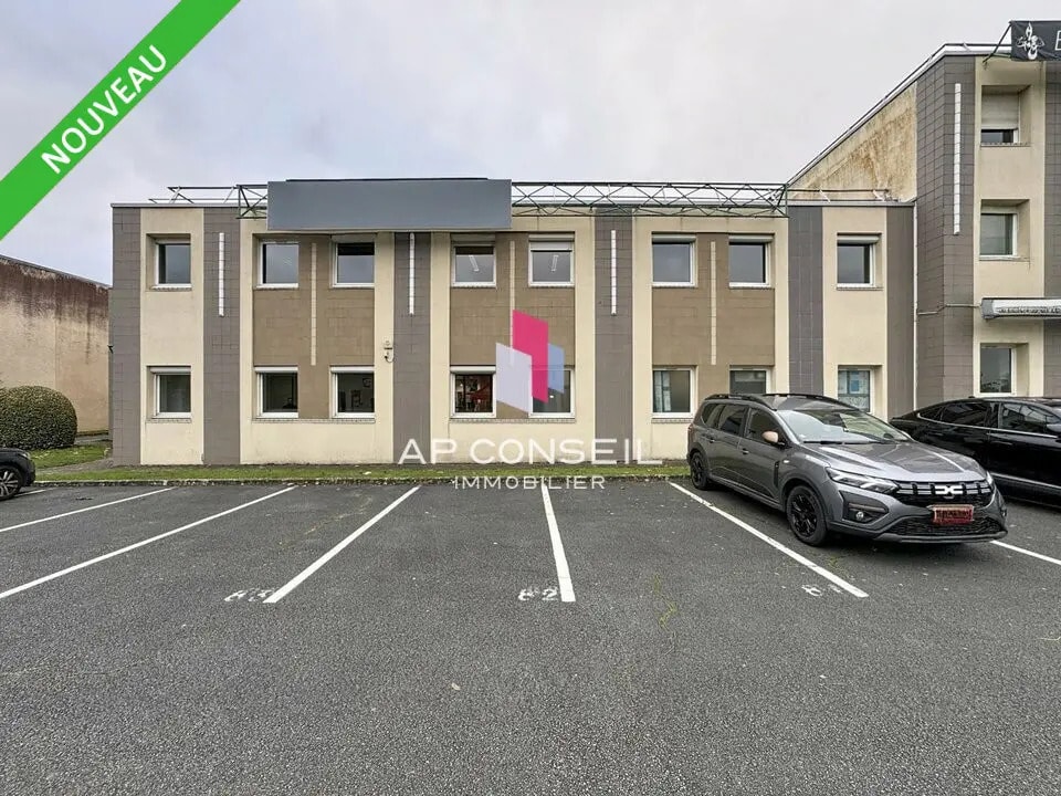 Vente Bureaux 261 m² - Photo 1